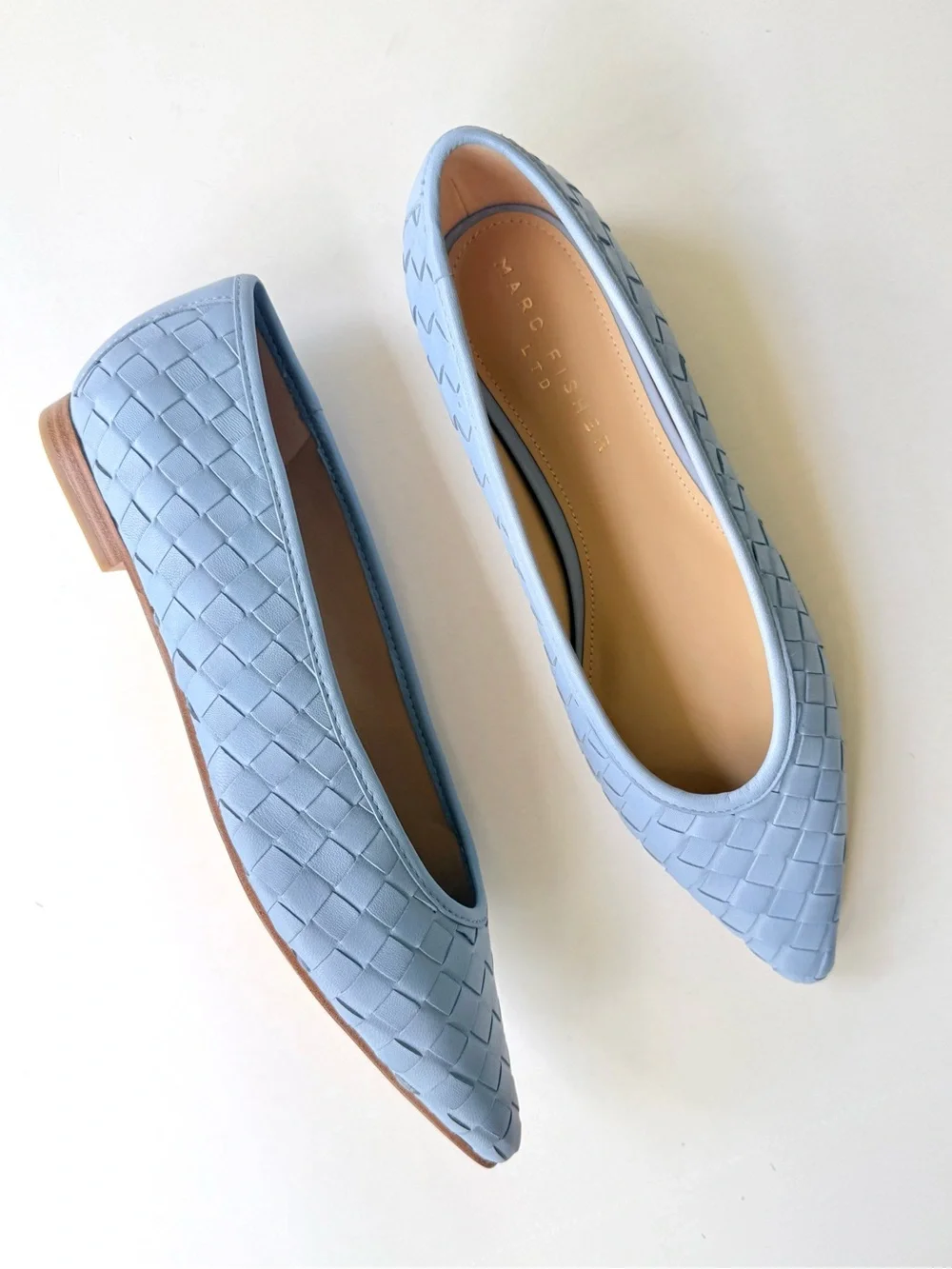 NWOB Marc Fisher Damaris Flat in Light Blue Woven Leather Pointed-Toe 8